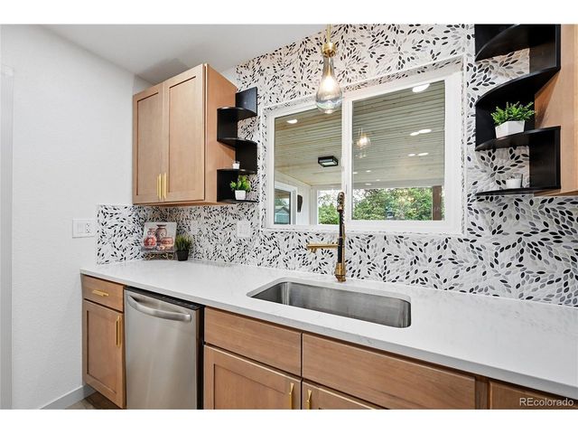 580 S Field Ct, Denver, CO 80226