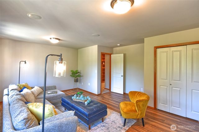 1706 239th Street SW, Bothell, WA 98021