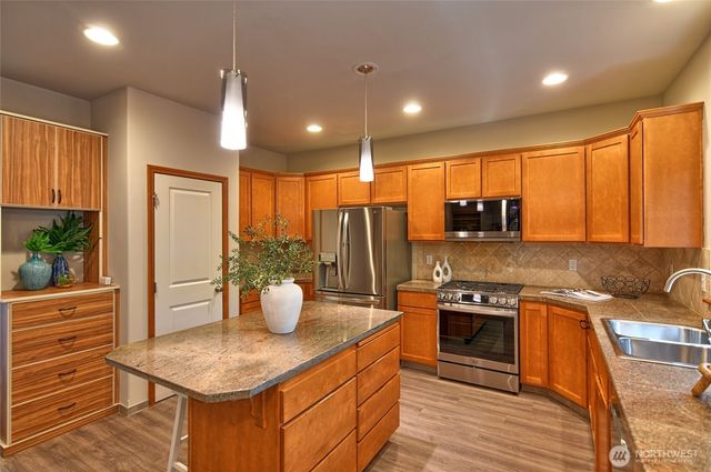 1706 239th Street SW, Bothell, WA 98021