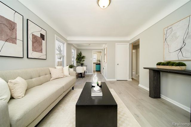 750 E Hayes Avenue, Hazel Park, MI 48030