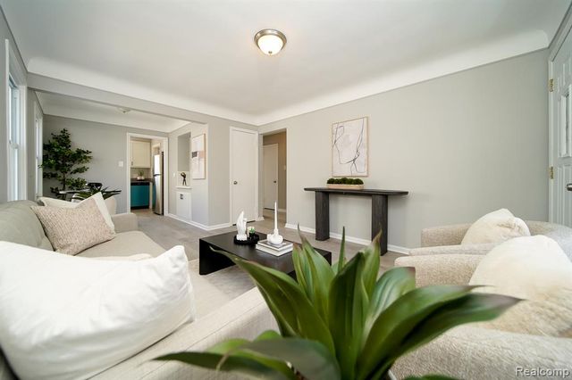 750 E Hayes Avenue, Hazel Park, MI 48030