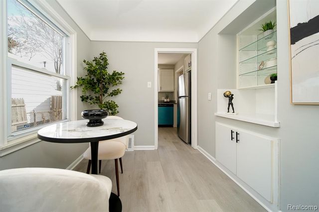 750 E Hayes Avenue, Hazel Park, MI 48030