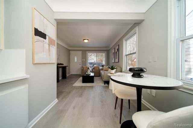 750 E Hayes Avenue, Hazel Park, MI 48030