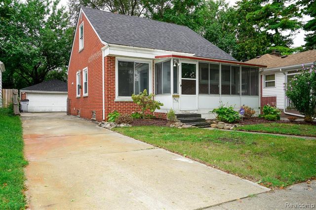 750 E Hayes Avenue, Hazel Park, MI 48030