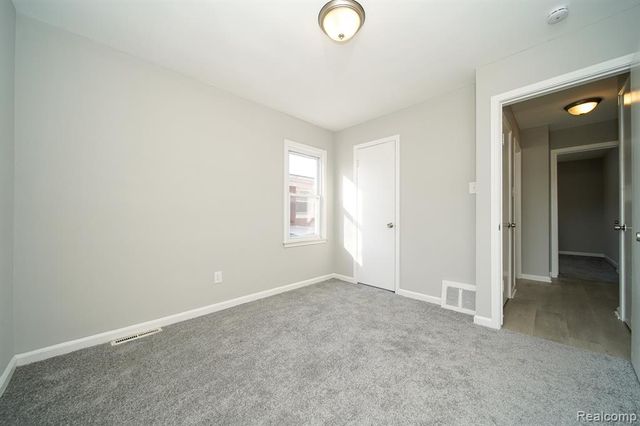 750 E Hayes Avenue, Hazel Park, MI 48030