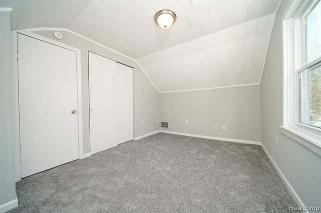 750 E Hayes Avenue, Hazel Park, MI 48030