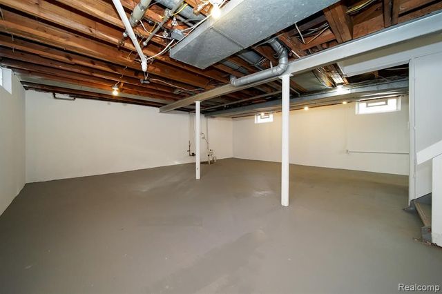 750 E Hayes Avenue, Hazel Park, MI 48030