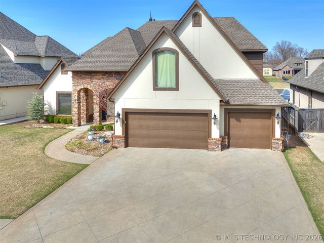 2707 E 138th Street S, Bixby, OK 74008