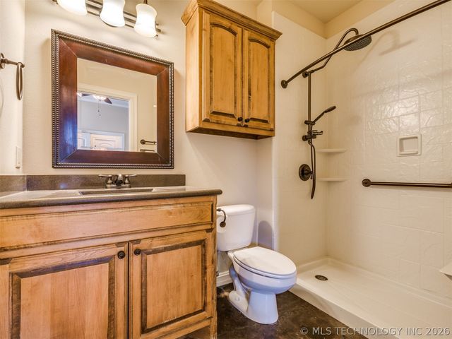 2707 E 138th Street S, Bixby, OK 74008