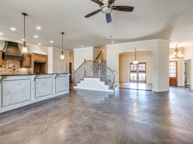 2707 E 138th Street S, Bixby, OK 74008