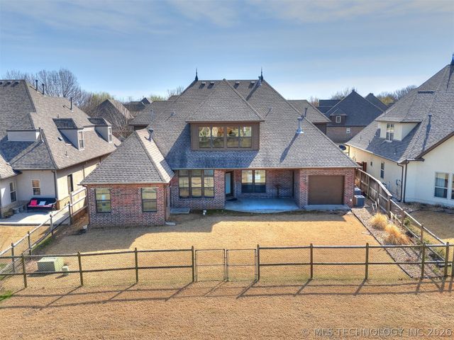 2707 E 138th Street S, Bixby, OK 74008