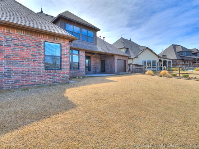 2707 E 138th Street S, Bixby, OK 74008