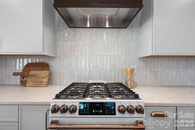 2670 Charleston Court, Claremont, NC 28610