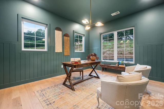 2670 Charleston Court, Claremont, NC 28610