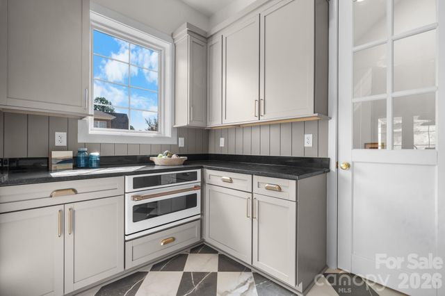 2670 Charleston Court, Claremont, NC 28610