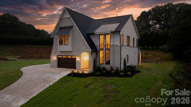 2670 Charleston Court, Claremont, NC 28610