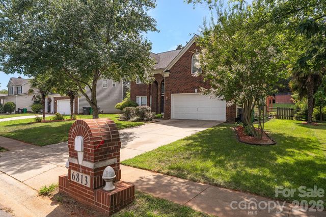 6813 Neuhoff Lane, Charlotte, NC 28269