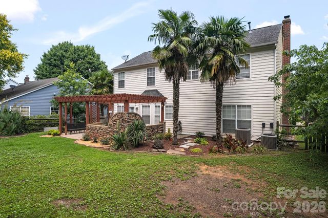 6813 Neuhoff Lane, Charlotte, NC 28269