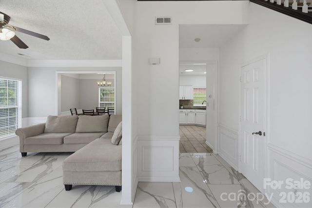 6813 Neuhoff Lane, Charlotte, NC 28269