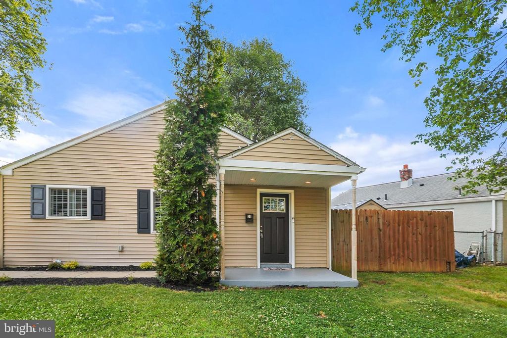 58 FLORENCE AVE, Aston, PA 19014