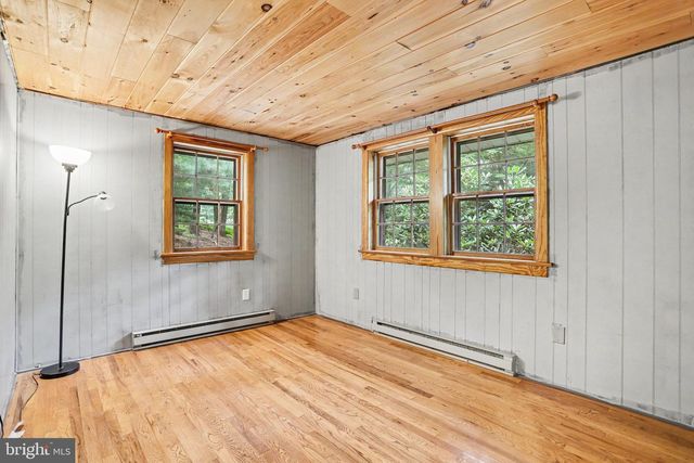 165 SCHOOLHOUSE HILL RD, Fayetteville, PA 17222