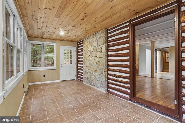 165 SCHOOLHOUSE HILL RD, Fayetteville, PA 17222
