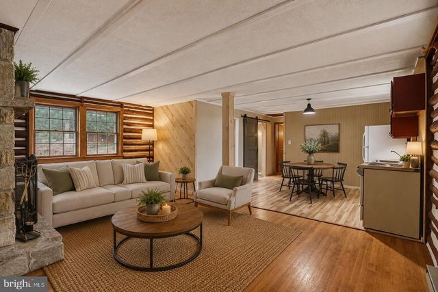 165 SCHOOLHOUSE HILL RD, Fayetteville, PA 17222