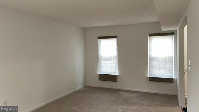 5287 SUDBERRY LN, Woodbridge, VA 22193