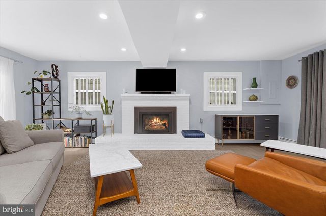 228 DEWEY DR, Annapolis, MD 21401