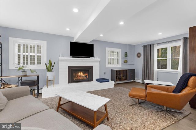 228 DEWEY DR, Annapolis, MD 21401