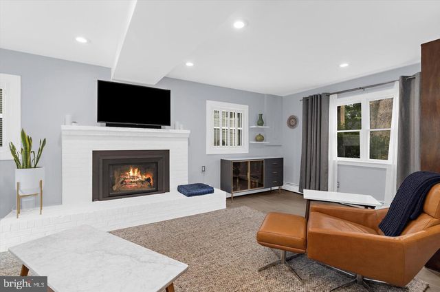 228 DEWEY DR, Annapolis, MD 21401