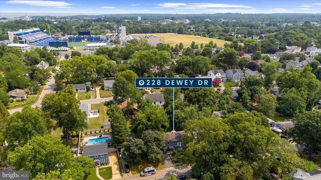 228 DEWEY DR, Annapolis, MD 21401