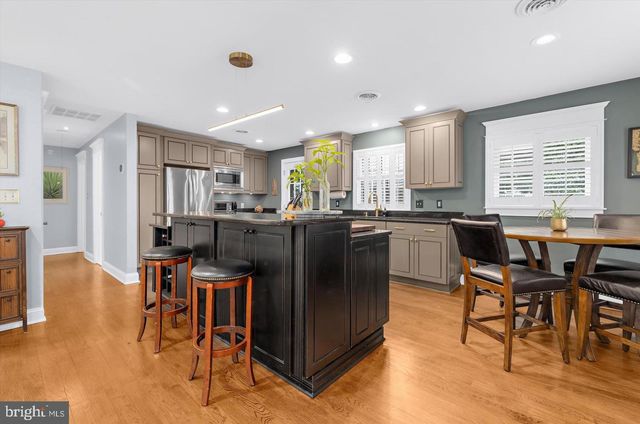 228 DEWEY DR, Annapolis, MD 21401