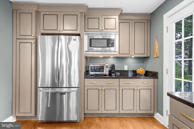 228 DEWEY DR, Annapolis, MD 21401