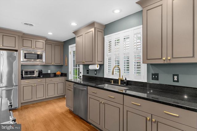 228 DEWEY DR, Annapolis, MD 21401