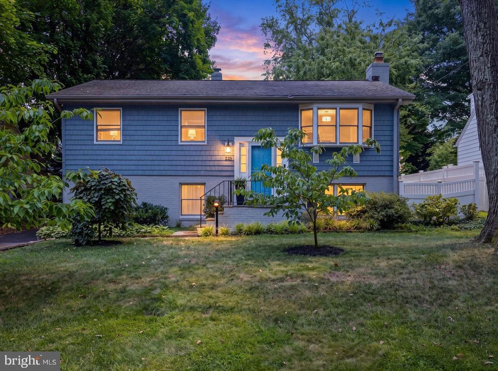 228 DEWEY DR, Annapolis, MD 21401