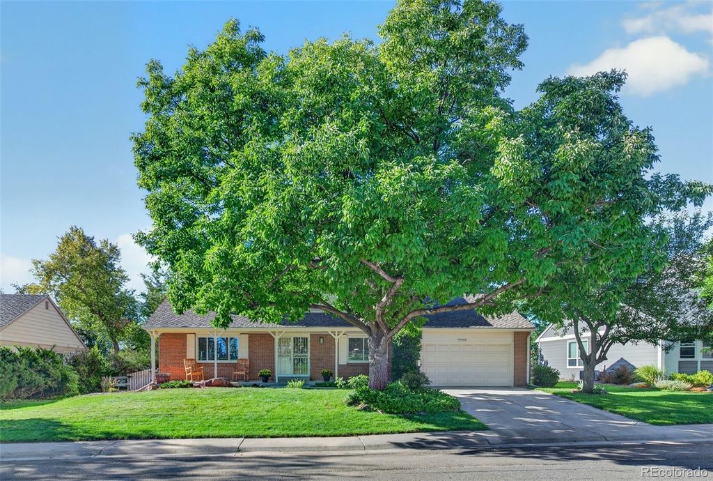Image 1 of property listing at 10482 W Dakan Mountain, Littleton, CO 80127