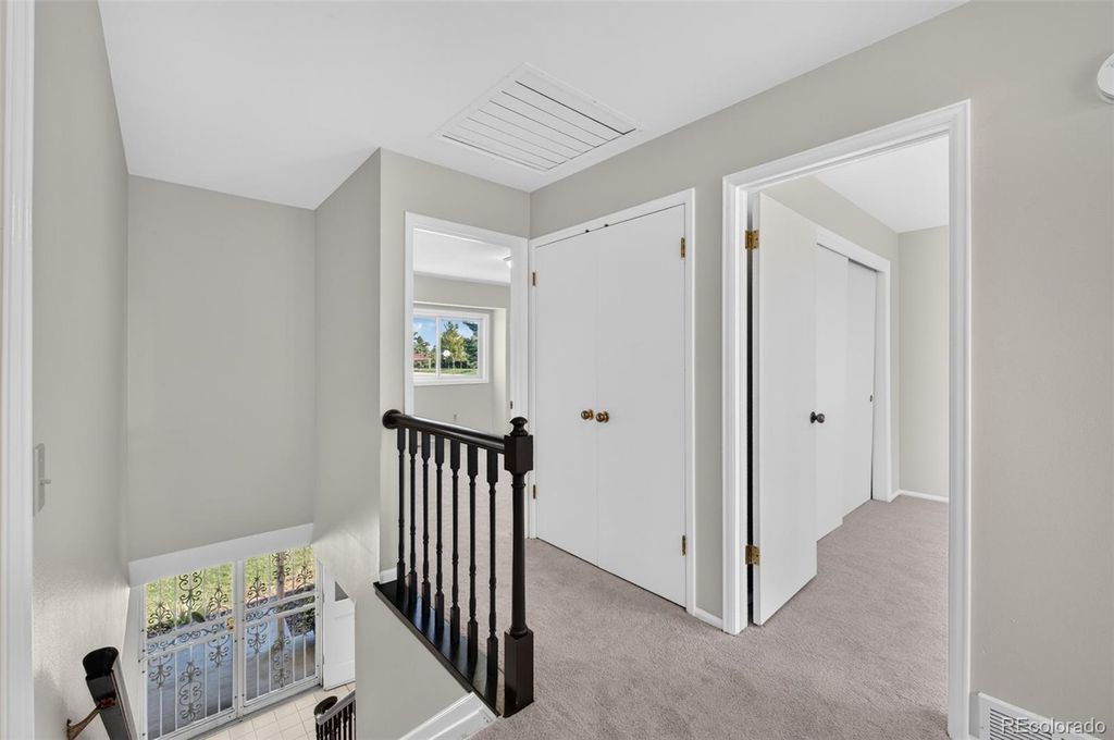 Image 19 of property listing at 10482 W Dakan Mountain, Littleton, CO 80127