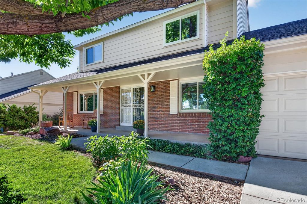 Image 2 of property listing at 10482 W Dakan Mountain, Littleton, CO 80127