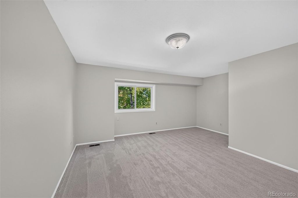 Image 20 of property listing at 10482 W Dakan Mountain, Littleton, CO 80127