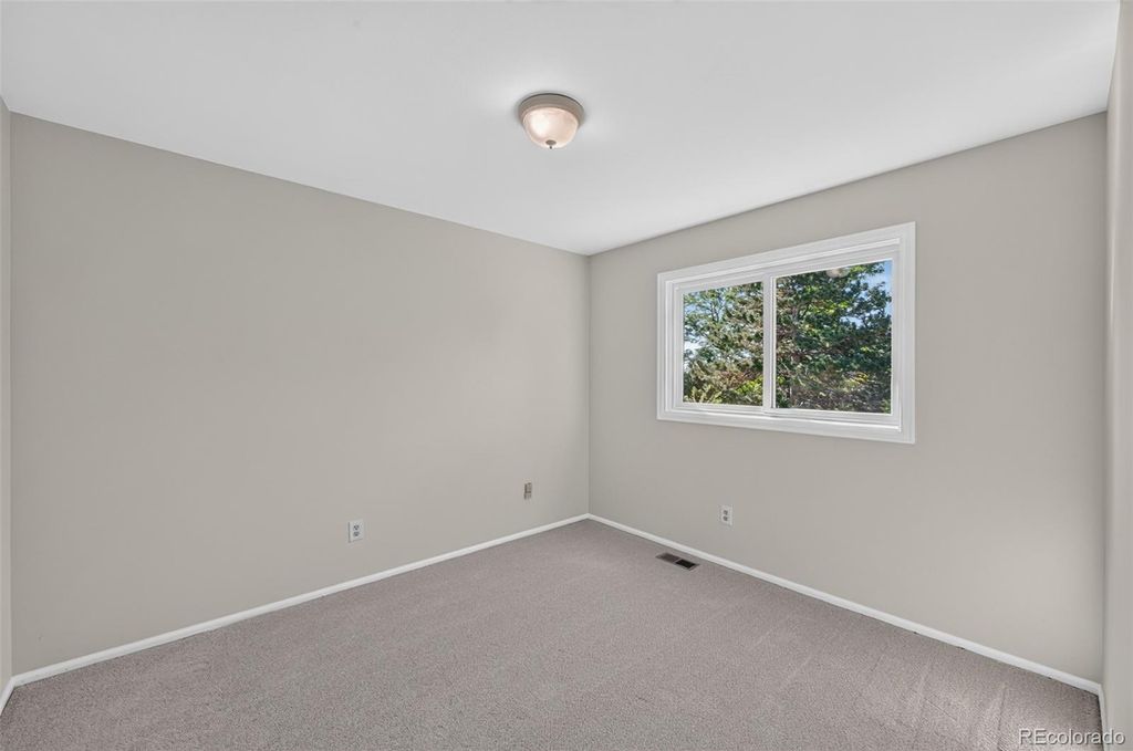 Image 24 of property listing at 10482 W Dakan Mountain, Littleton, CO 80127