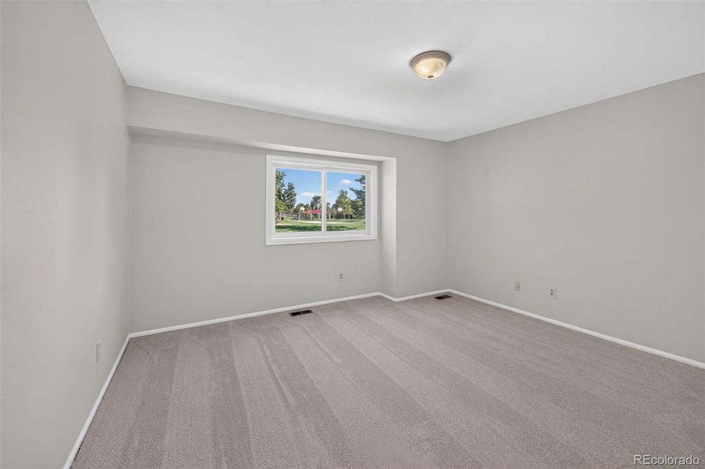 Image 27 of property listing at 10482 W Dakan Mountain, Littleton, CO 80127