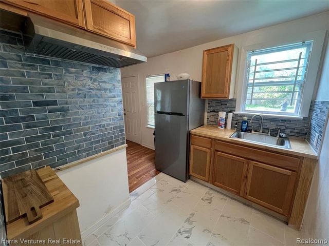 5759 Radnor Street, Detroit, MI 48224