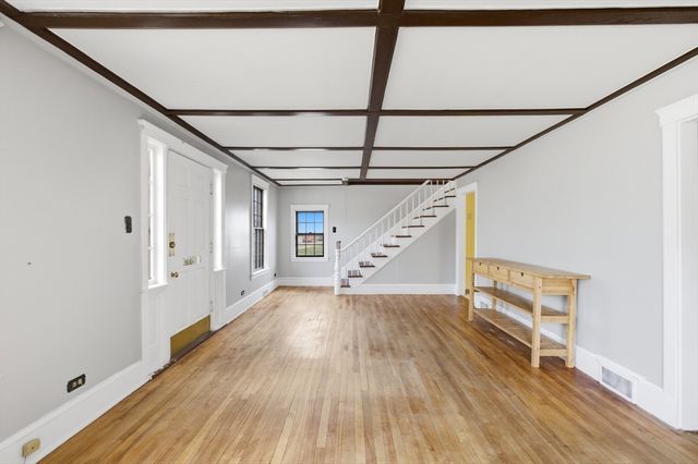 1067 Main St, Haverhill, MA 01830