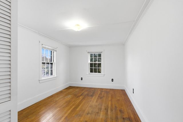 1067 Main St, Haverhill, MA 01830