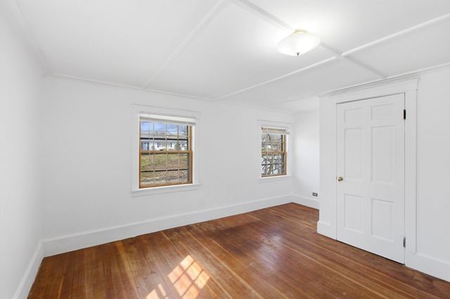 1067 Main St, Haverhill, MA 01830