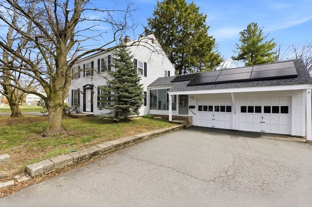 1067 Main St, Haverhill, MA 01830