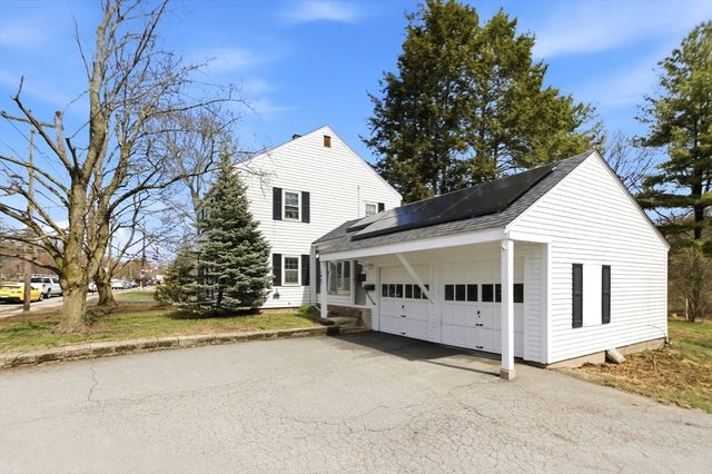 1067 Main St, Haverhill, MA 01830