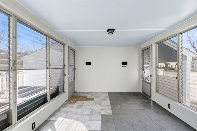 1067 Main St, Haverhill, MA 01830