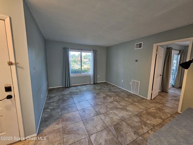 225 S Tropical Trail 201, Merritt Island, FL 32952
